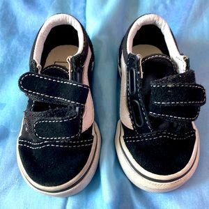 Vans baby shoes